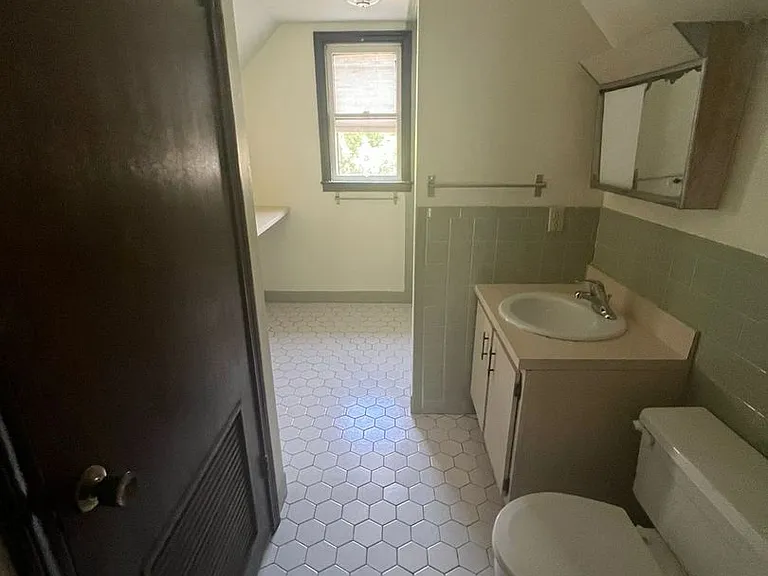 608 Orange Street — Photo 11