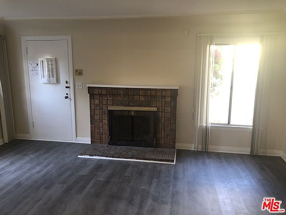 3rd image of 8950 Dayton Way