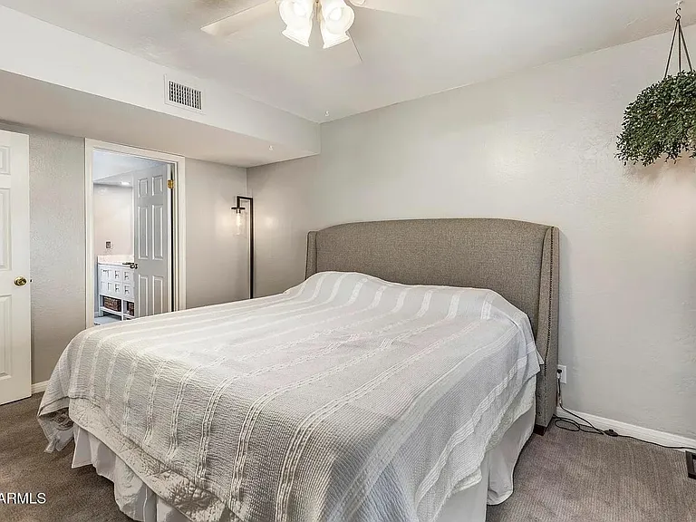 5402 E Windsor Ave #17 — Photo 13