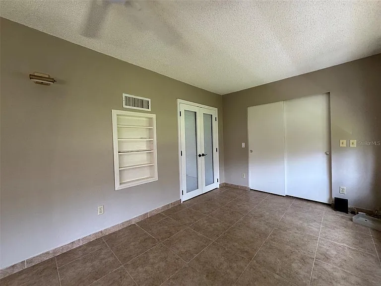 2402 Ecuadorian Way #40 — Photo 9