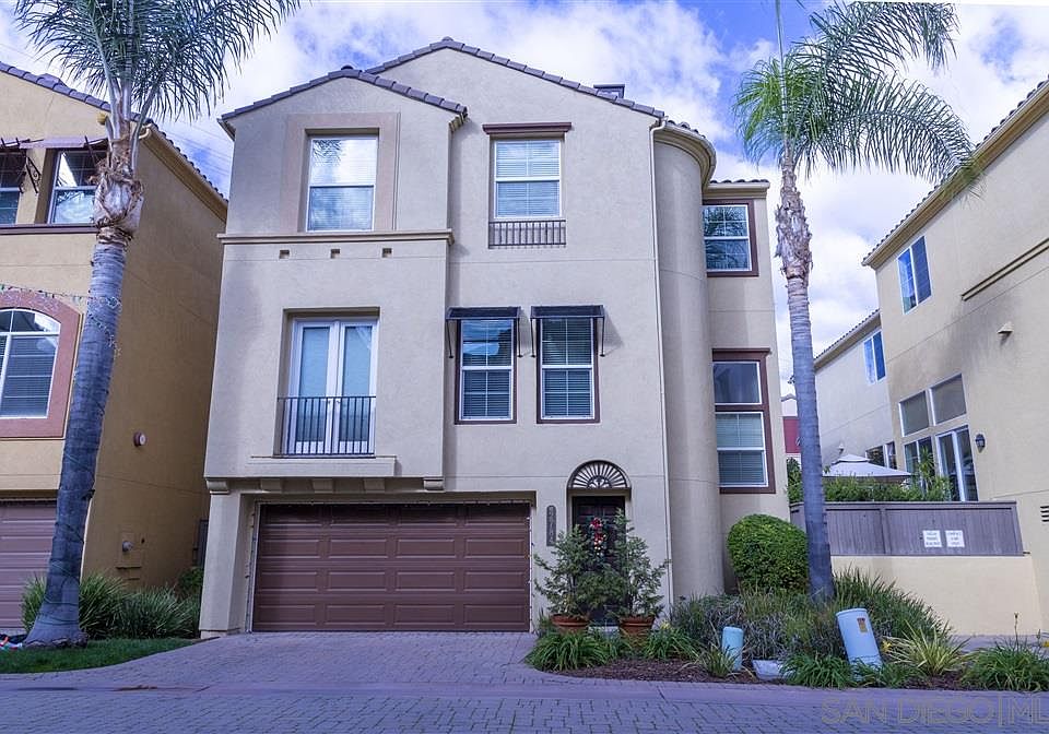 1st image of 2784 Villas Way
