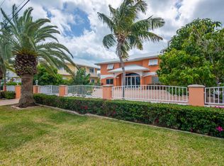 681 8th St, Key Colony Beach, FL 33051