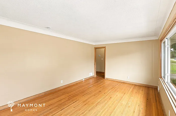 5849 Colfax Ave N — Photo 5