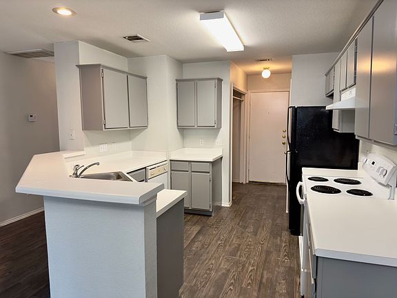 4th image of 9712 Sugar Hill Dr #B