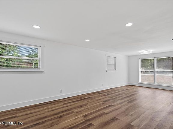 4th image of 4020 FOREST Boulevard