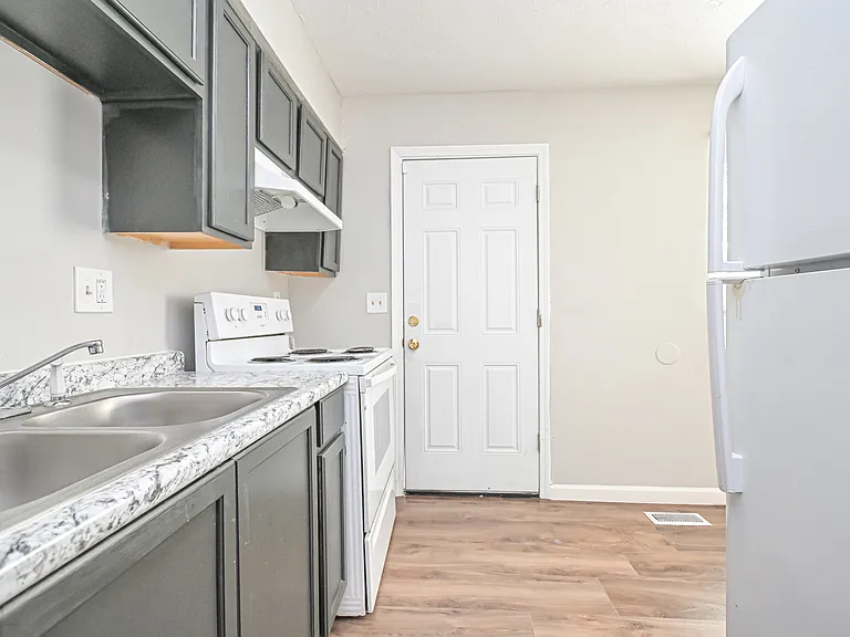 10943 Birchridge Dr — Photo 14