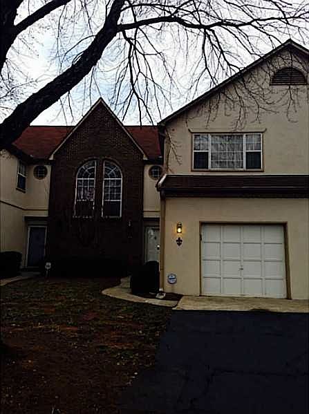 1st image of 604 Bridge Ln SE