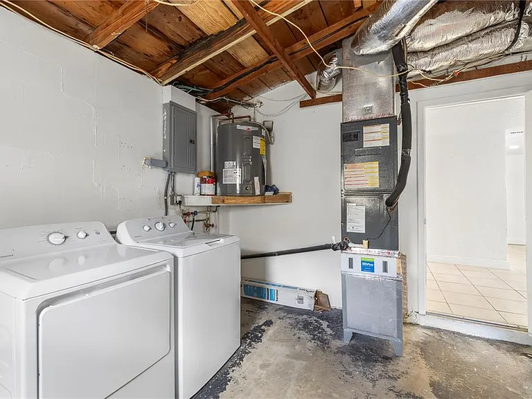 10803 Hyssop St — Photo 17