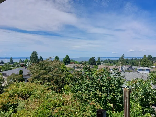 1047 Edmonds St #B, Edmonds, WA 98020