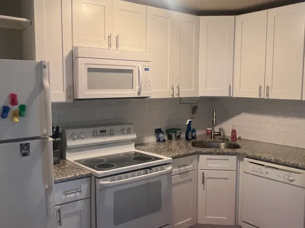 306 Saybrook Ln #A, Wallingford, PA 19086