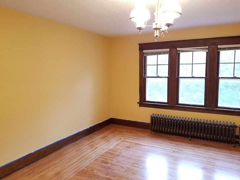1st image of 304 N Wayne St