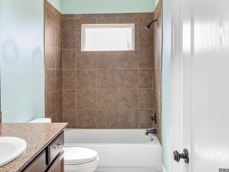 308 Hill Ridge Dr — Photo 16