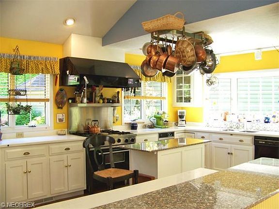 4th image of 4845 Summerwind Dr