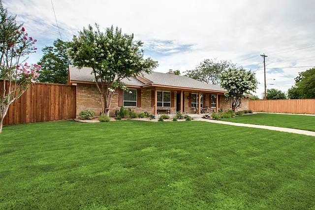 3 bed, 1758 sqft, $3,200 — Photo 3