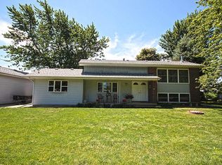 1907 Cooper Dr, Decatur, IL 62526