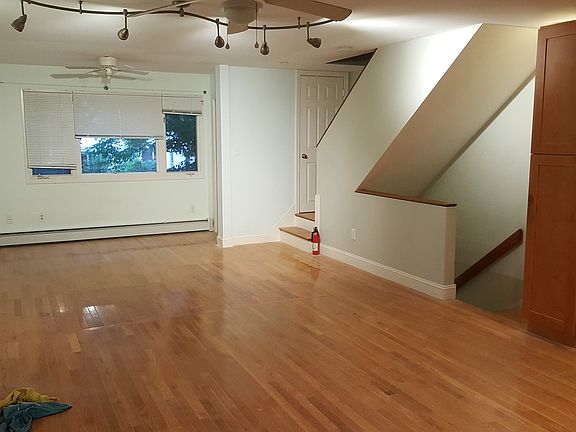 2nd image of 214 Charles St #Townhouse