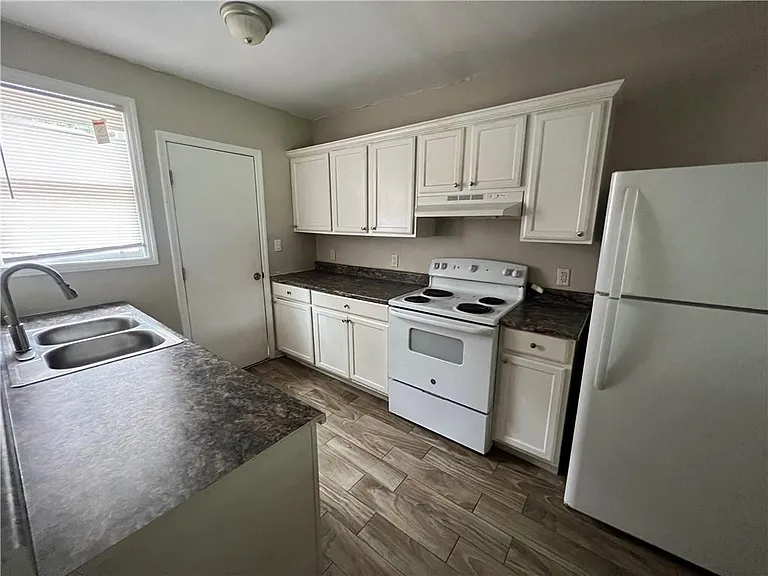 3661 Wylly Ave — Photo 2