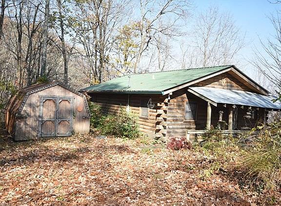 2nd image of 416 Huckleberry Dr #17
