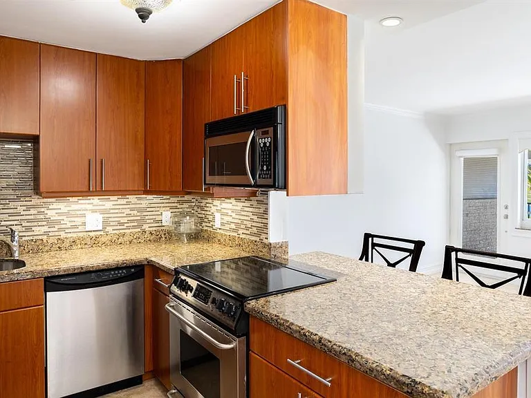 4848 NE 23rd Ave #7B — Photo 9