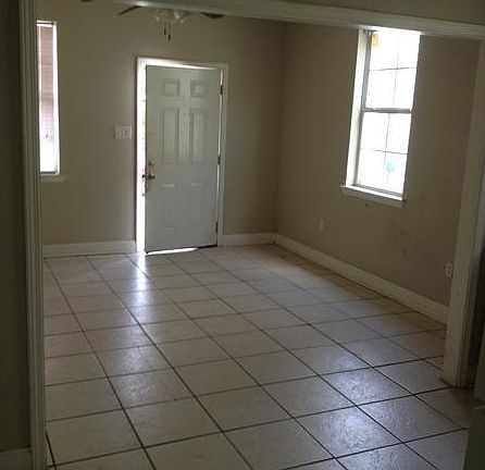 5th image of 2219 Saint Philip St #21