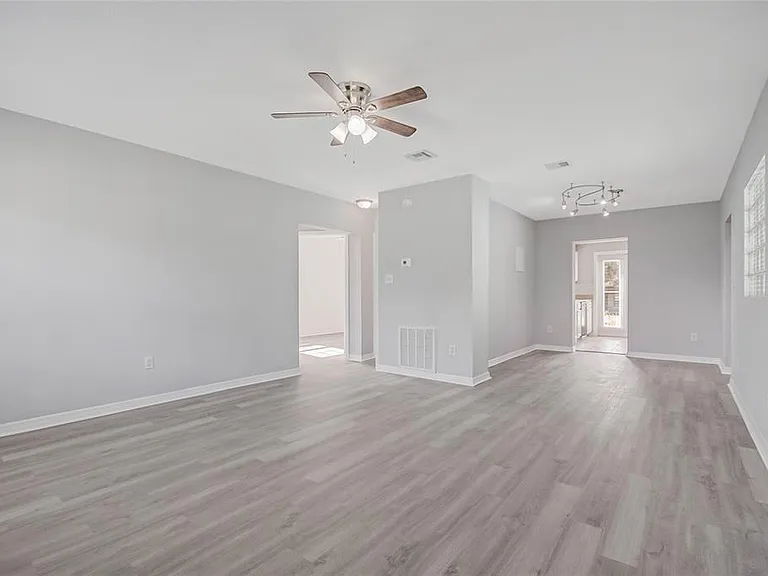 735 Alton Ave — Photo 9
