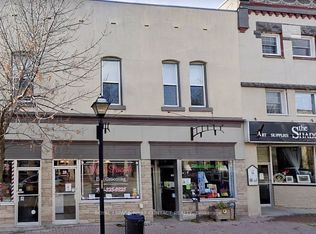 19 Peter St S #1, Orillia, ON L3V 5A8