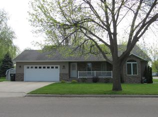 885 11th St, Granite Falls, MN 56241