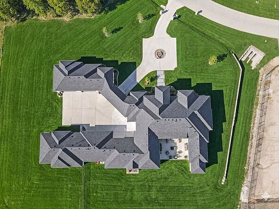 5th image of 4910 Cheshire Ln