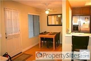 4th image of 74 Laurel Ln