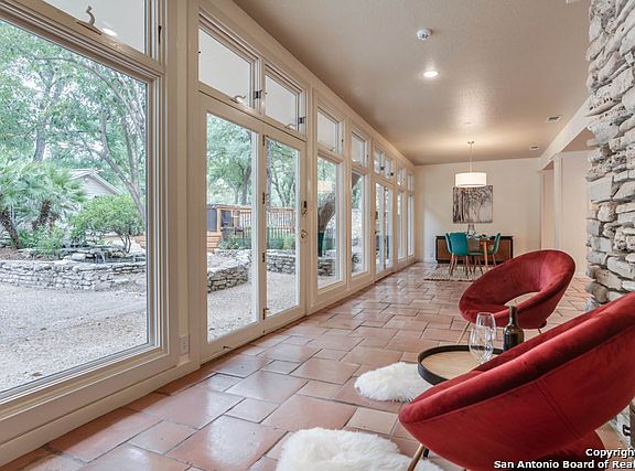 5th image of 9131 E Valley View Ln