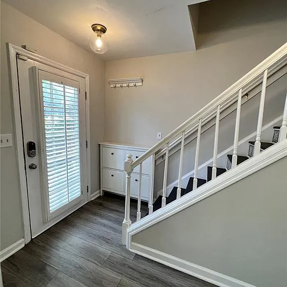 1102 Defoors Lndg NW — Photo 13