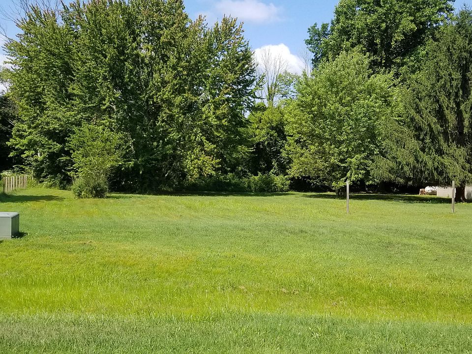 2nd image of 31022 White Oak Dr
