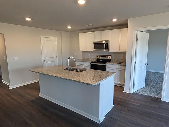 2nd image of 10009 Sequoyah Cove Dr