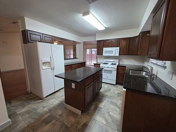 5th image of 9900 Woodshire Dr