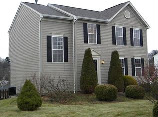 8821 Hilltop Rd, North Huntingdon, PA 15642