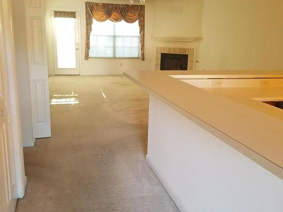 3rd image of 550 Farragut Commons Dr