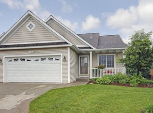 11509 N Lake Dr, Holland, MI 49424