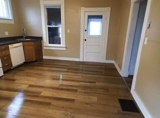 1538 W Pleasant St, Davenport, IA
