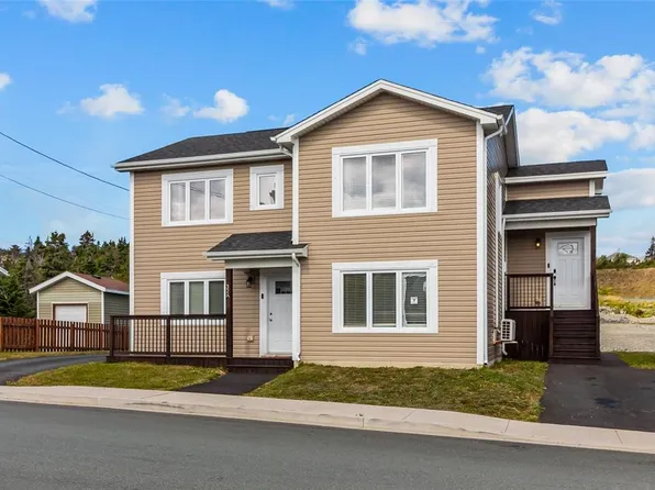 32 Hunts Lane, St. John's, NL A1B2L3