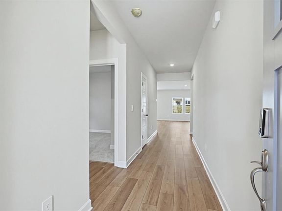 5th image of 1022 Southwell Dr