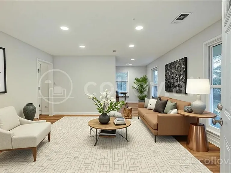 834 Wilson Cir — Photo 2