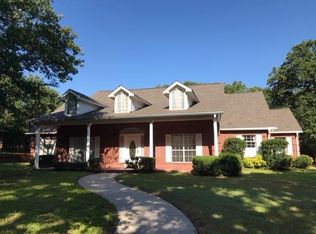 332 Wild Wood Dr, Decatur, TX 76234