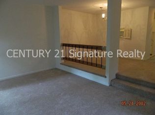 11915 W Briar Patch Dr, Midlothian, VA 23113