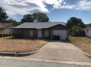 2921 Sierra Dr, Fort Worth, TX 76116