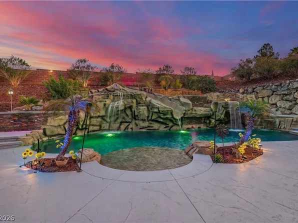 733 Smokey Mountain Ave, Henderson, NV 89012