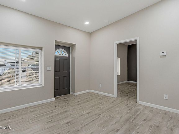 5th image of 9207 Santa Rosalia Ct #B