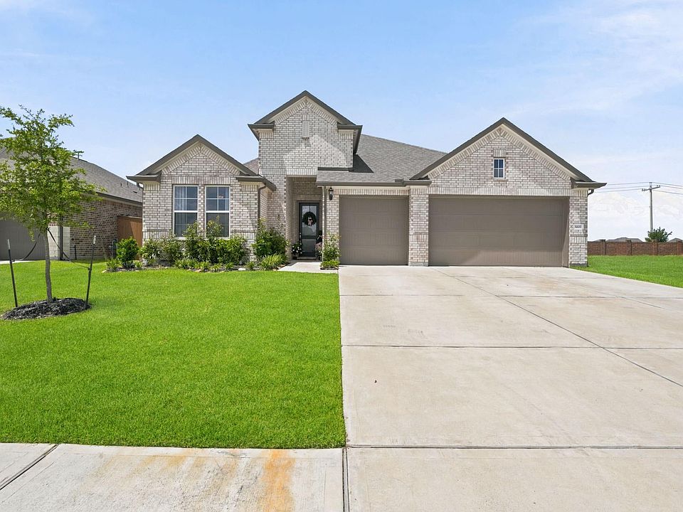 1st image of 3227 Hidden Mist Dr