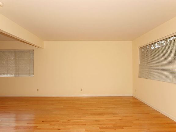 2nd image of 208 Ramona St