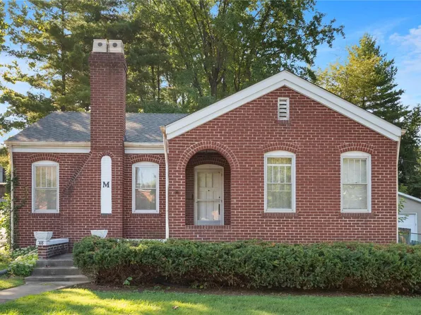 40 Juanita Pl, Belleville, IL 62223