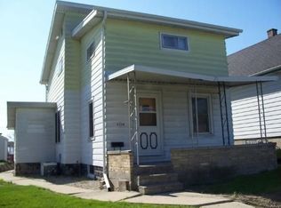 3339 W Lynndale Ave, Greenfield, WI 53221